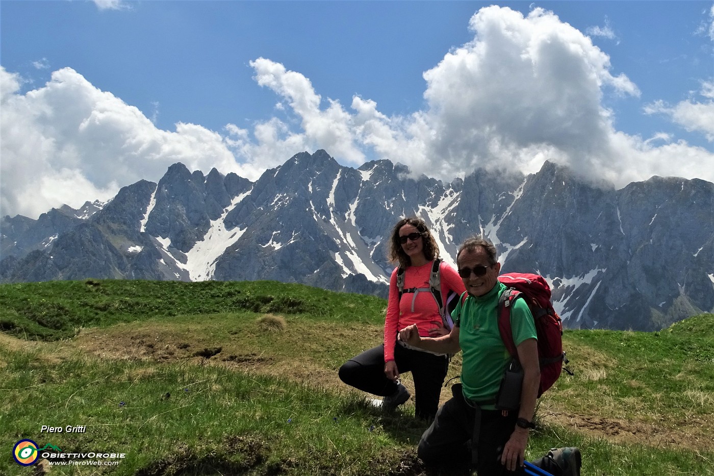 35 Dalla Sella di Glaiola (1942 m) con vista sulle Piccole Dolomiti Scalvine.JPG